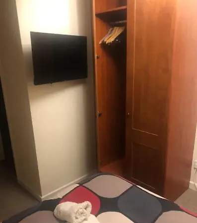 Private Comfortable Bedroom With Ensuite Dublino