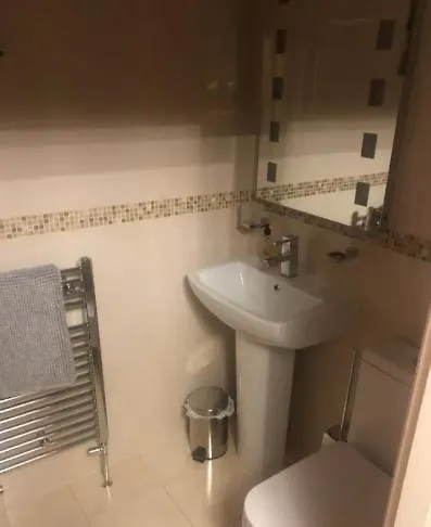 Private Comfortable Bedroom With Ensuite * Dublín