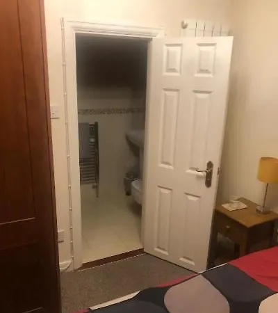 Homestay Private Comfortable Bedroom With Ensuite Dublin